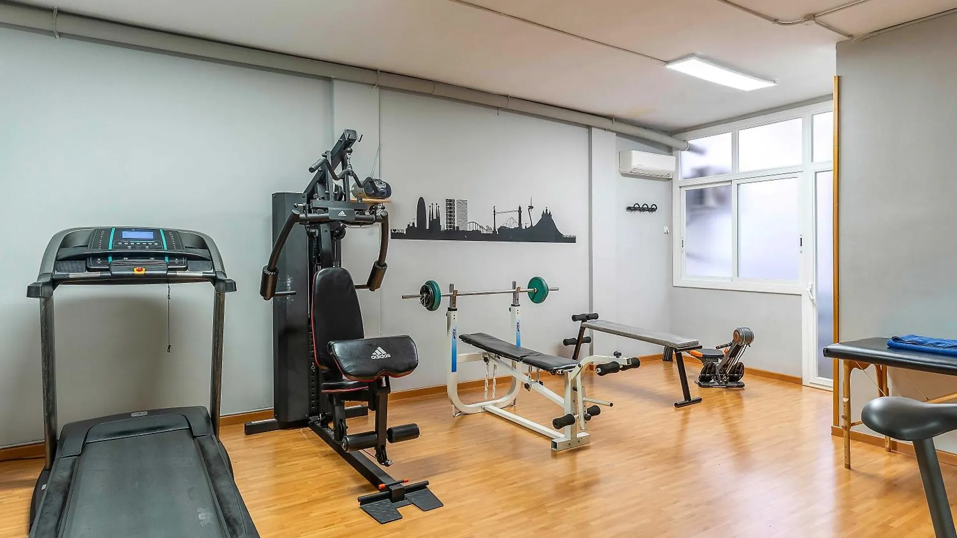 Aparthotel Bertran Barcelona 3*,